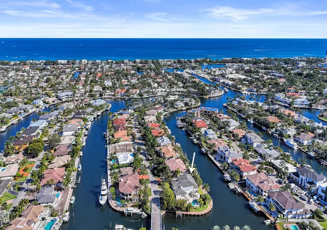 Photo 2 of Mansion for sale at 2330 Ne 31st Court, Lighthouse Point, FL 33064 | MLS# R11159461 | Listing updated on 2026-09-15