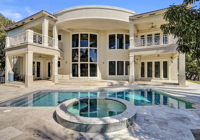 Photo 3 of Single family home for sale at 2330 NE 31st Court, Lighthouse Point, FL 33064 | MLS# R11159461 | Listing updated on 2026-09-15
