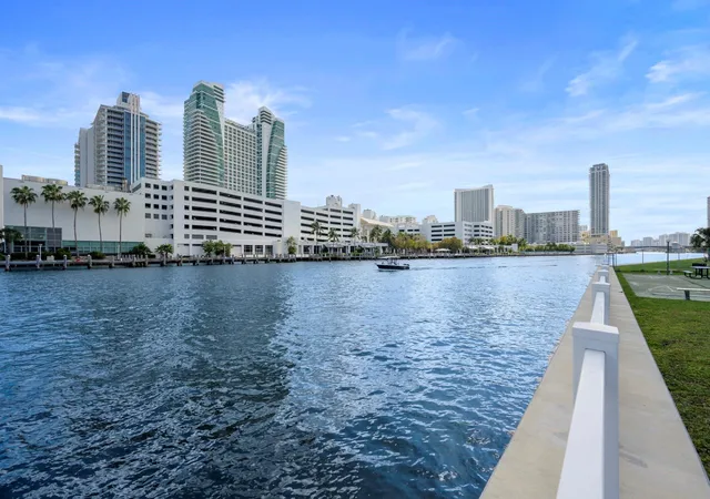 Photo 2 of Condo for sale at 600 Parkview Dr #1111 (PH11), Hallandale Beach, FL 33009 | MLS# F10549540 | Listing updated on 2026-09-15