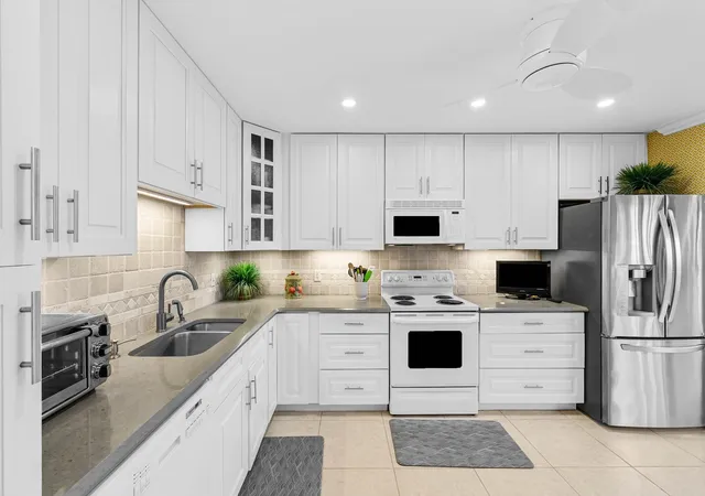 Photo 3 of Condo for sale at 10865 Quail Covey Rd #Azalea, Boynton Beach, FL 33436 | MLS# R11160405 | Listing updated on 2026-09-14