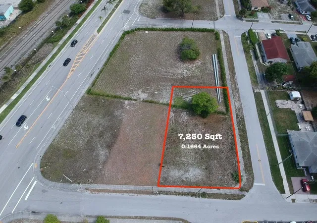 Photo 3 of Single family home for sale at 84 Sw 1 Court, Deerfield Beach, FL 33441 | MLS# R11160640 | Listing updated on 2026-09-15