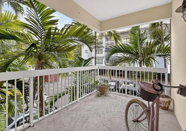 Photo 3 of Condo for sale at 2424 Se 17th Street #208b, Fort Lauderdale, FL 33316 | MLS# R11161153 | Listing updated on 2026-09-15