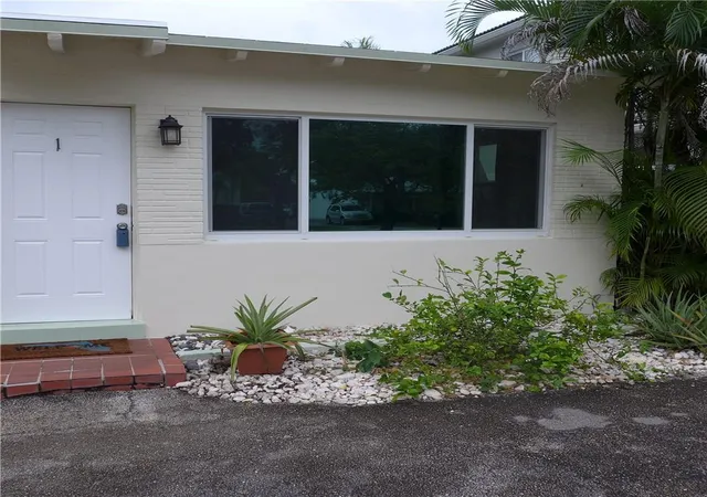 Photo 1 of Multi family home for sale at 812 Ne 15 Avenue, Fort Lauderdale, FL 33304 | MLS# F10550284 | Listing updated on 2026-10-06