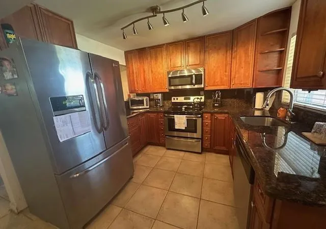 Listing Photo 5 - Condo for sale in building located at 9350 Sunrise Lakes Blvd, Sunrise, FL 33322 - Unit #101