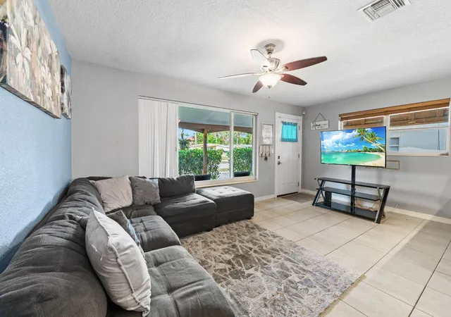 Photo 3 of Single family home for sale at 5554 Sw 6th Street, Margate, FL 33068 | MLS# F10551223 | Listing updated on 2026-09-26