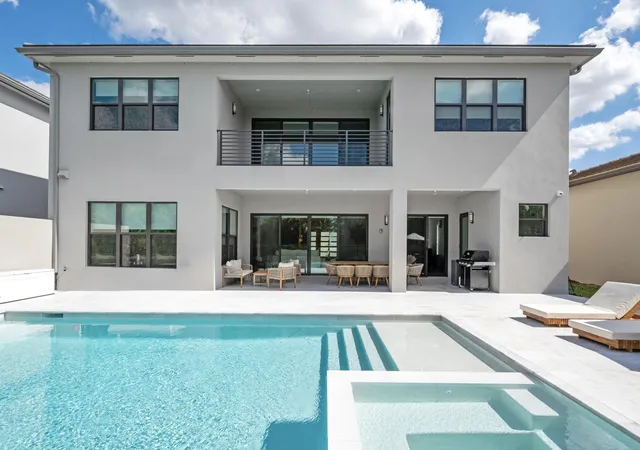 Photo 2 of Mansion for sale at 20135 Casa De Campo Ln, Boca Raton, FL 33434 | MLS# R11163674 | Listing updated on 2026-09-14