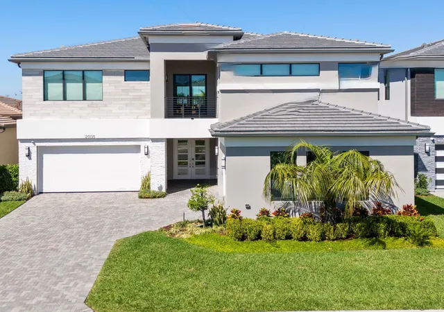 Photo 3 of Mansion for sale at 20135 Casa De Campo Ln, Boca Raton, FL 33434 | MLS# R11163674 | Listing updated on 2026-09-14