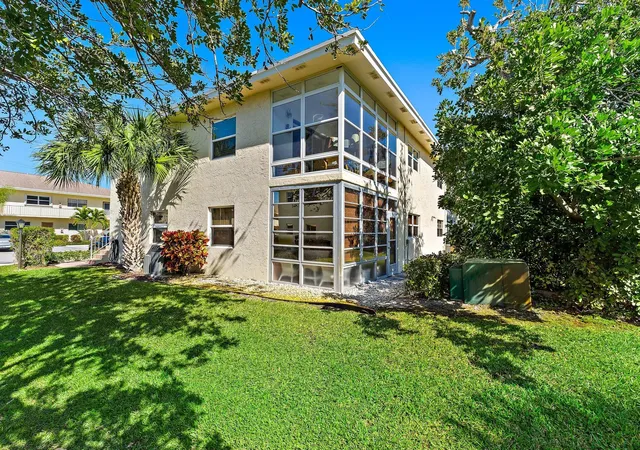 Photo 1 of Condo for sale at 2950 Se Ocean Blvd #135-8, Stuart, FL 34996 | MLS# R11164113 | Listing updated on 2026-09-16