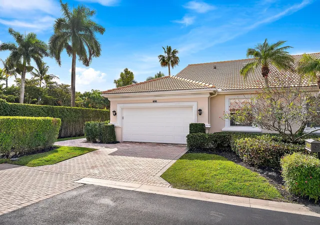 Photo 2 of Townhouse for sale at 8110 Sandpiper Way, West Palm Beach, FL 33412 | MLS# R11164911 | Listing updated on 2026-09-14