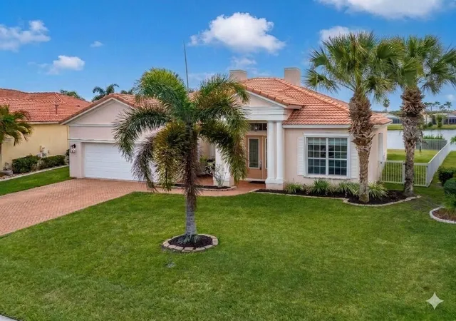 Photo 1 of Single family home for sale at 625 Sw Long Key Ct, Port Saint Lucie, FL 34986 | MLS# R11165785 | Listing updated on 2026-09-13