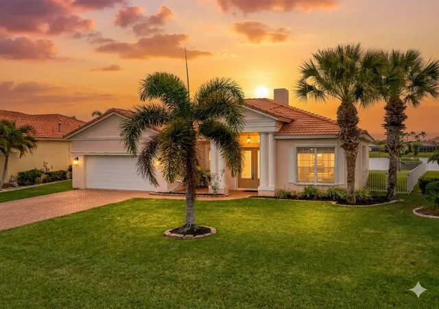Photo 2 of Single family home for sale at 625 Sw Long Key Ct, Port Saint Lucie, FL 34986 | MLS# R11165785 | Listing updated on 2026-09-13