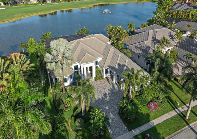 Photo 4 of Sale Pending at 7638 Hawks Landing Dr, West Palm Beach, FL 33412 | MLS# R11165822 | Listing updated on 2026-09-17