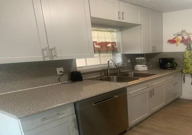 Photo 3 of Sale Pending at 7450 Freedom St, Hollywood, FL 33024 | MLS# F10554571 | Listing updated on 2026-09-30