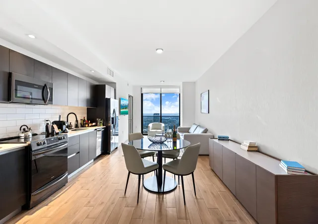 Photo 2 of Condo for sale at 398 Ne 5th Street #4618, Miami, FL 33132 | MLS# R11166587 | Listing updated on 2026-09-15