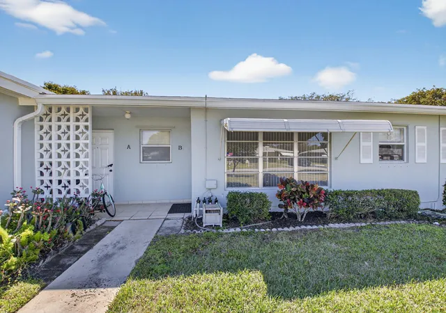 Photo 1 of Condo for sale at 220 High Point Ct E #B, Delray Beach, FL 33445 | MLS# R11166585 | Listing updated on 2026-09-14