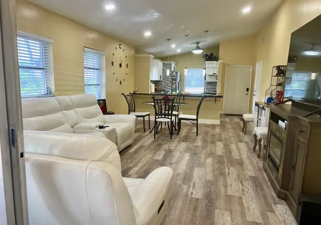 Photo 4 of House for sale at 8053 Springtree Rd #8053, Boca Raton, FL 33496 | MLS# F10555108 | Listing updated on 2026-09-15