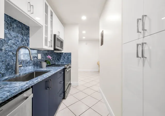 Photo 3 of Condo for sale at 299 Sw 7th Street #106, Boca Raton, FL 33432 | MLS# R11167046 | Listing updated on 2026-09-15