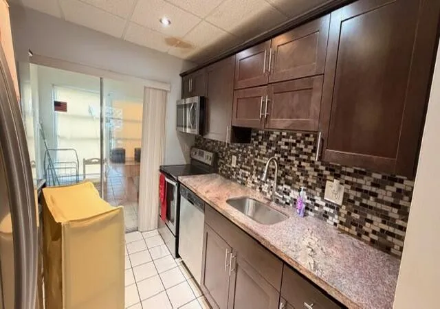 Photo 3 of Condo for sale at 5 Abbey Ln #104, Delray Beach, FL 33446 | MLS# R11167922 | Listing updated on 2026-09-15