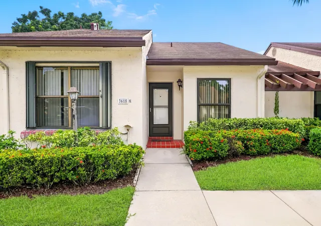 Photo 3 of Single family home for sale at 3615 Crab Apple Trl #A, Lake Worth, FL 33467 | MLS# R11168073 | Listing updated on 2026-09-23