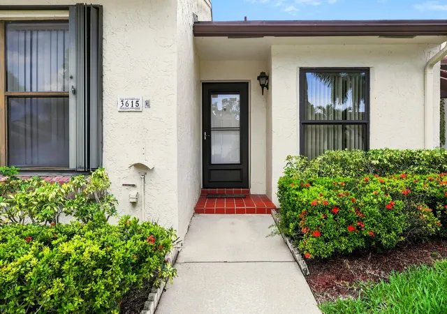 Photo 3 of House for sale at 3615 Crab Apple Trl #A, Lake Worth, FL 33467 | MLS# R11168073 | Listing updated on 2026-09-23