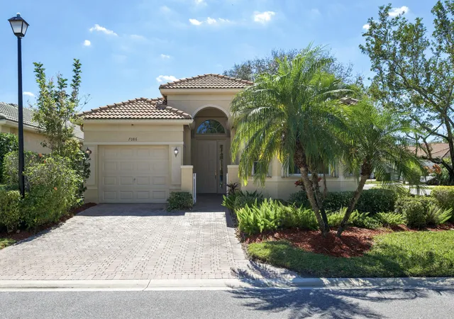 Photo 3 of Single family home for sale at 7086 Del Corso Ln, Delray Beach, FL 33446 | MLS# R11168692 | Listing updated on 2026-09-14