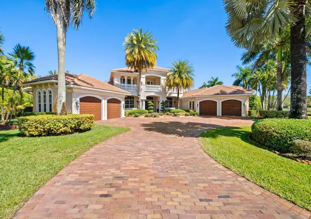 Photo 3 of Single family home for sale at 12741 Kapok Ln, Davie, FL 33330 | MLS# F10555439 | Listing updated on 2026-10-05