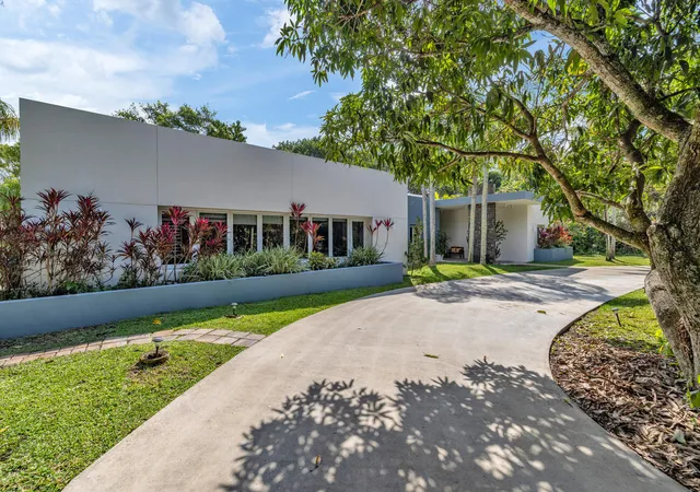 Photo 3 of Single family home for sale at 12301 Sw 107th Avenue, Miami, FL 33176 | MLS# R11168819 | Listing updated on 2026-09-14