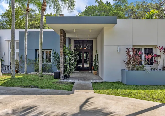 Photo 3 of Single family home for sale at 12301 SW 107th Avenue, Miami, FL 33176 | MLS# R11168819 | Listing updated on 2026-09-14