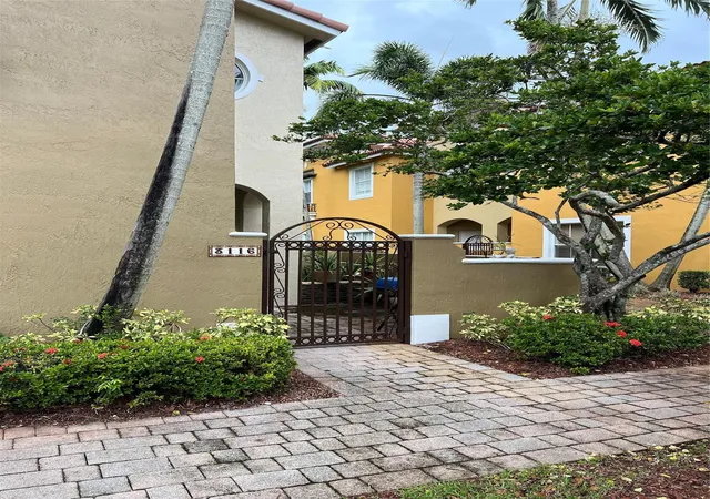 Listing Photo 4 - Condo for sale in building located at 3116 Merrick Ter, Margate, FL 33063 - Unit #3116