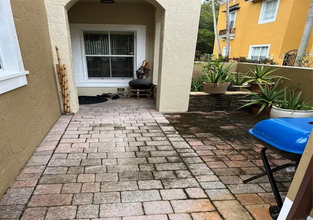 Listing Photo 5 - Condo for sale in building located at 3116 Merrick Ter, Margate, FL 33063 - Unit #3116