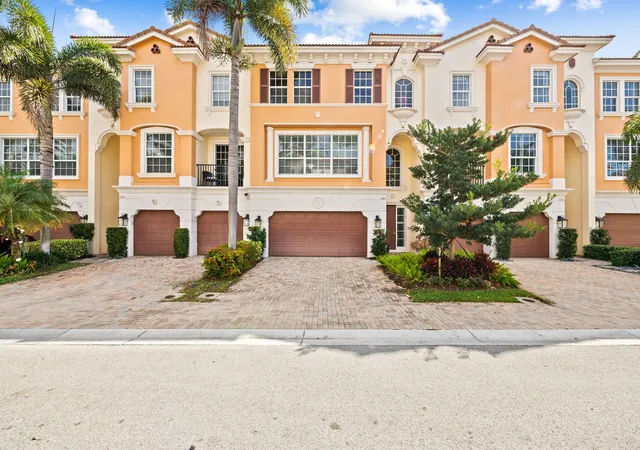 Photo 1 of Townhouse for sale at 5580 Ne Trieste Ter, Boca Raton, FL 33487 | MLS# R11169380 | Listing updated on 2026-09-16