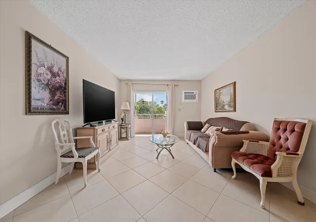 Photo 3 of Condo for sale at 3201 Ne 14th Street Cswy #209, Pompano Beach, FL 33062 | MLS# F10548663 | Listing updated on 2026-09-23