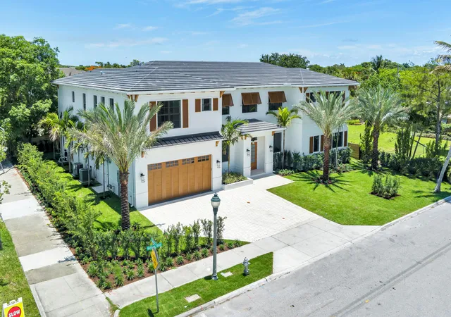 Photo 1 of Sale Pending at 261 Rutland Blvd, West Palm Beach, FL 33405 | MLS# R11169977 | Listing updated on 2026-09-28