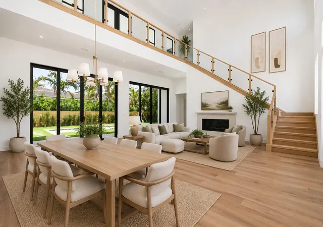 Photo 4 of Sale Pending at 261 Rutland Blvd, West Palm Beach, FL 33405 | MLS# R11169977 | Listing updated on 2026-09-28