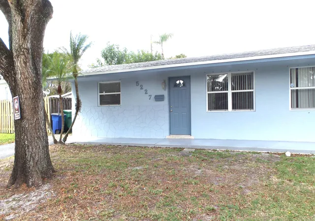 Photo 2 of Multi family home for sale at 5227 Sw 94th Avenue, Cooper City, FL 33328 | MLS# B26000140 | Listing updated on 2026-10-06