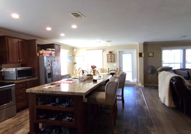 Photo 3 of Manufactured home for sale at 147 Plantation Blvd, Lake Worth, FL 33467 | MLS# B26000660 | Listing updated on 2026-10-04