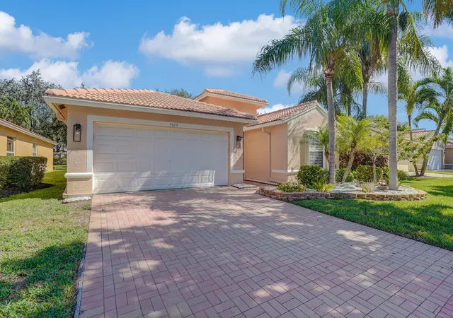 Photo 1 of Sale Pending at 5329 Toscana Trl, Boynton Beach, FL 33437 | MLS# B26000702 | Listing updated on 2026-09-24