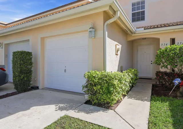 Photo 3 of Townhouse for sale at 314 Timberwalk Trl, Jupiter, FL 33458 | MLS# B26000847 | Listing updated on 2026-09-16