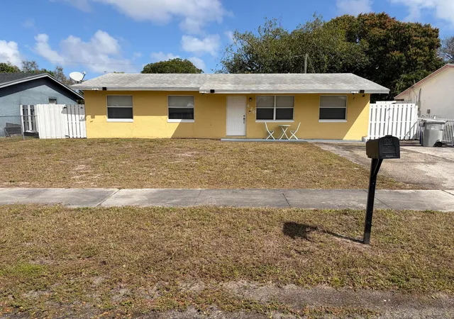 Photo 1 of Sale Pending at 420 Nw 7th Terrace, Pompano Beach, FL 33060 | MLS# B26000893 | Listing updated on 2026-09-15