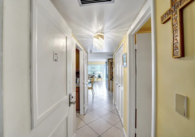 Photo 3 of Sale Pending at 3900 Galt Ocean Dr #Apt 1804, Fort Lauderdale, FL 33308 | MLS# B26001450 | Listing updated on 2026-09-15
