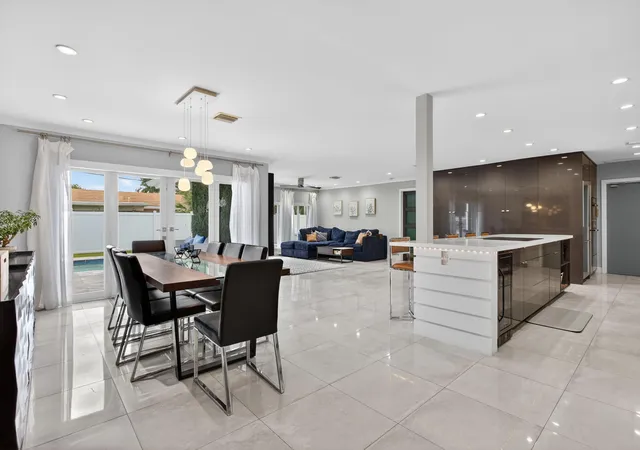 Photo 4 of Single family home for sale at 2732 NE 35th Drive, Fort Lauderdale, FL 33308 | MLS# B26002075 | Listing updated on 2026-09-14