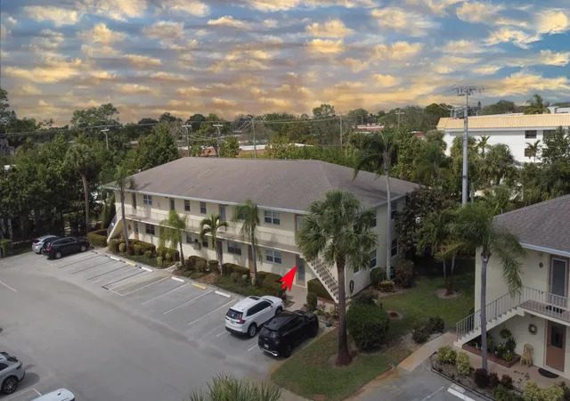 Photo 4 of Condo for sale at 2950 SE Ocean Blvd #130-4, Stuart, FL 34996 | MLS# B26002461 | Listing updated on 2026-09-29