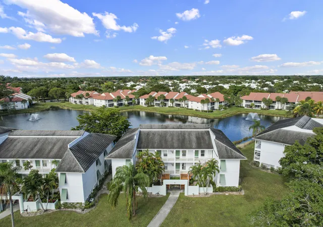 Photo 2 of Condo for sale at 179 Cypress Point Dr #179, Palm Beach Gardens, FL 33418 | MLS# B26003368 | Listing updated on 2026-09-15