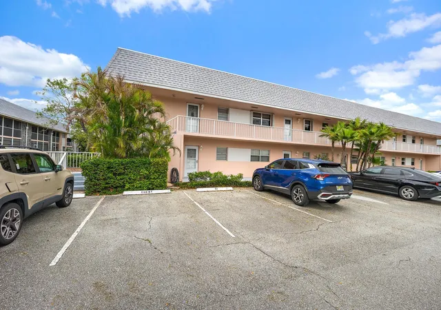 Photo 1 of Condo for sale at 18081 Se Country Clb Dr #6-51, Jupiter, FL 33469 | MLS# B26004520 | Listing updated on 2026-09-15