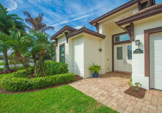 Photo 2 of Single family home for sale at 445 Wingate Ter Sw, Vero Beach, FL 32968 | MLS# B26005094 | Listing updated on 2026-09-23