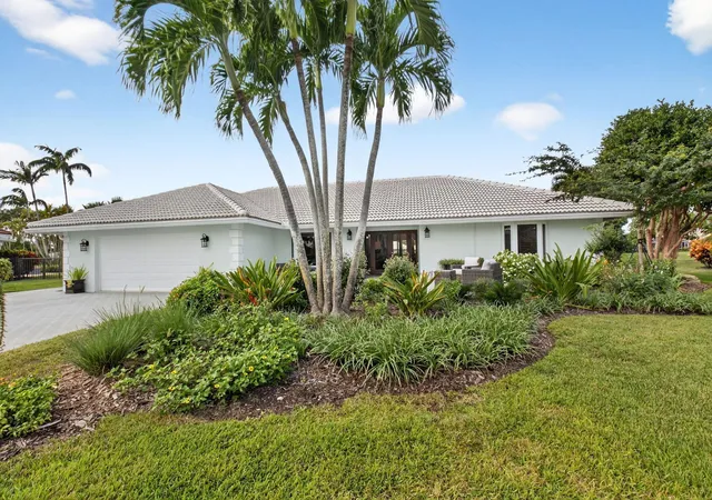 Photo 2 of Single family home for sale at 11949 Date Palm Dr, Boynton Beach, FL 33436 | MLS# B26006017 | Listing updated on 2026-09-14