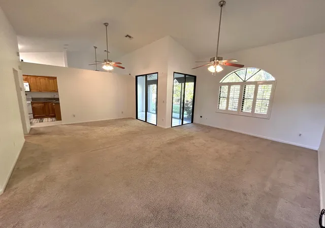 Photo 4 of House for sale at 7207 Le Chalet Blvd, Boynton Beach, FL 33472 | MLS# B26007619 | Listing updated on 2026-09-23