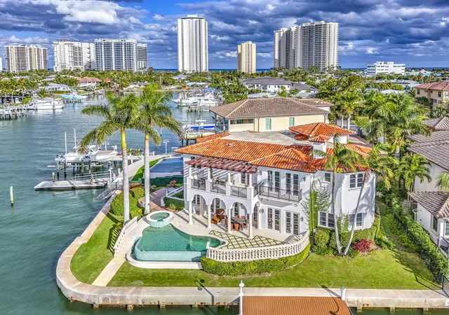 Photo 3 of Single family home for sale at 2775 Lake Dr, Riviera Beach, FL 33404 | MLS# B26007991 | Listing updated on 2026-09-15