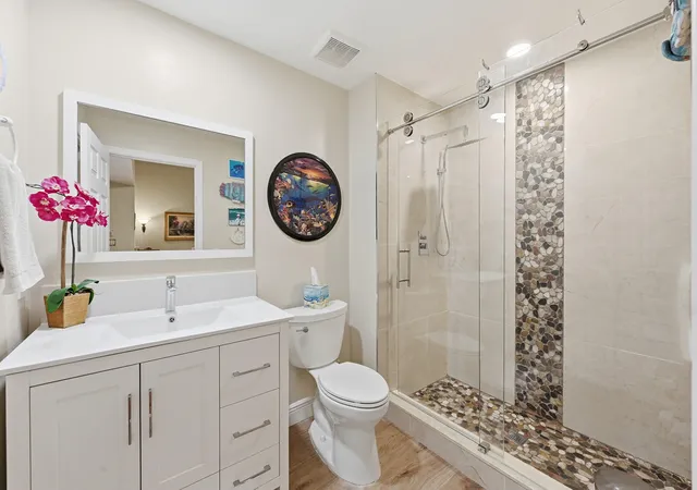 Listing Photo 4 - Condo for sale in building located at 4115 Carriage Dr, Pompano Beach, FL 33069 - Unit #P2