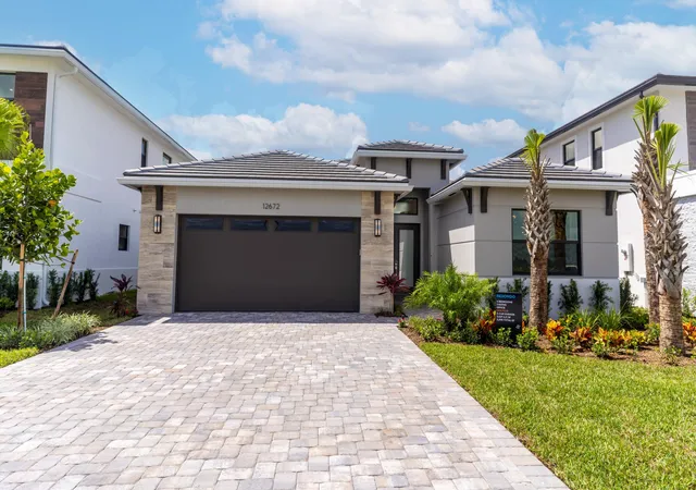 Photo 3 of Single family home for sale at 12672 Solana Bay Cir, Palm Beach Gardens, FL 33412 | MLS# B26009551 | Listing updated on 2026-09-16